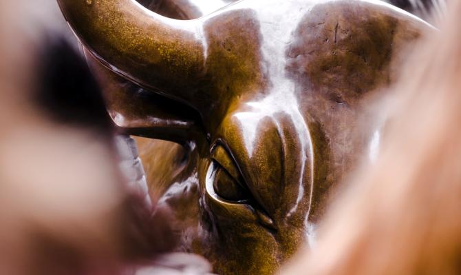 Detalle del toro de Wall Street. Photo by Redd F on Unsplash