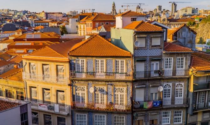 Imagen de Oporto, Portugal. Photo by Jack Krier on Unsplash