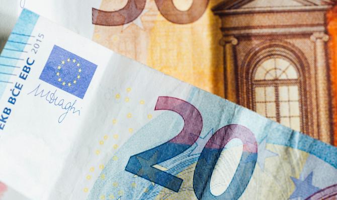 Billetes de 10, 20, 50 y 100 euros
