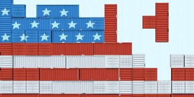Bandera de Estados Unidos construida con contenedores en forma de tetris