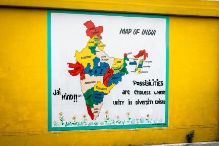 Mural con el mapa de estados de la India