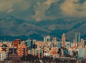 Vista panorámica de Teherán, Irán. Photo by Sajad Nori on Unsplash