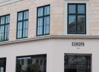 Edificio Europa. Photo by Marie Bellando Mitjans on Unsplash